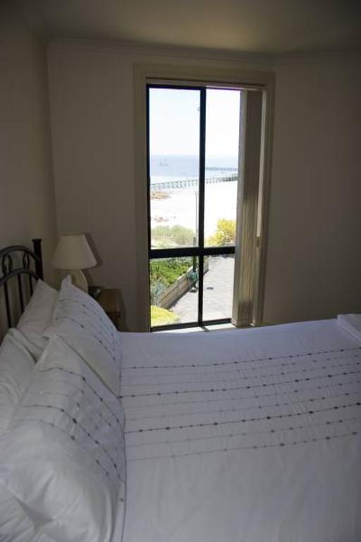 Cliff House Beachfront Villas มุนทา ภายนอก รูปภาพ